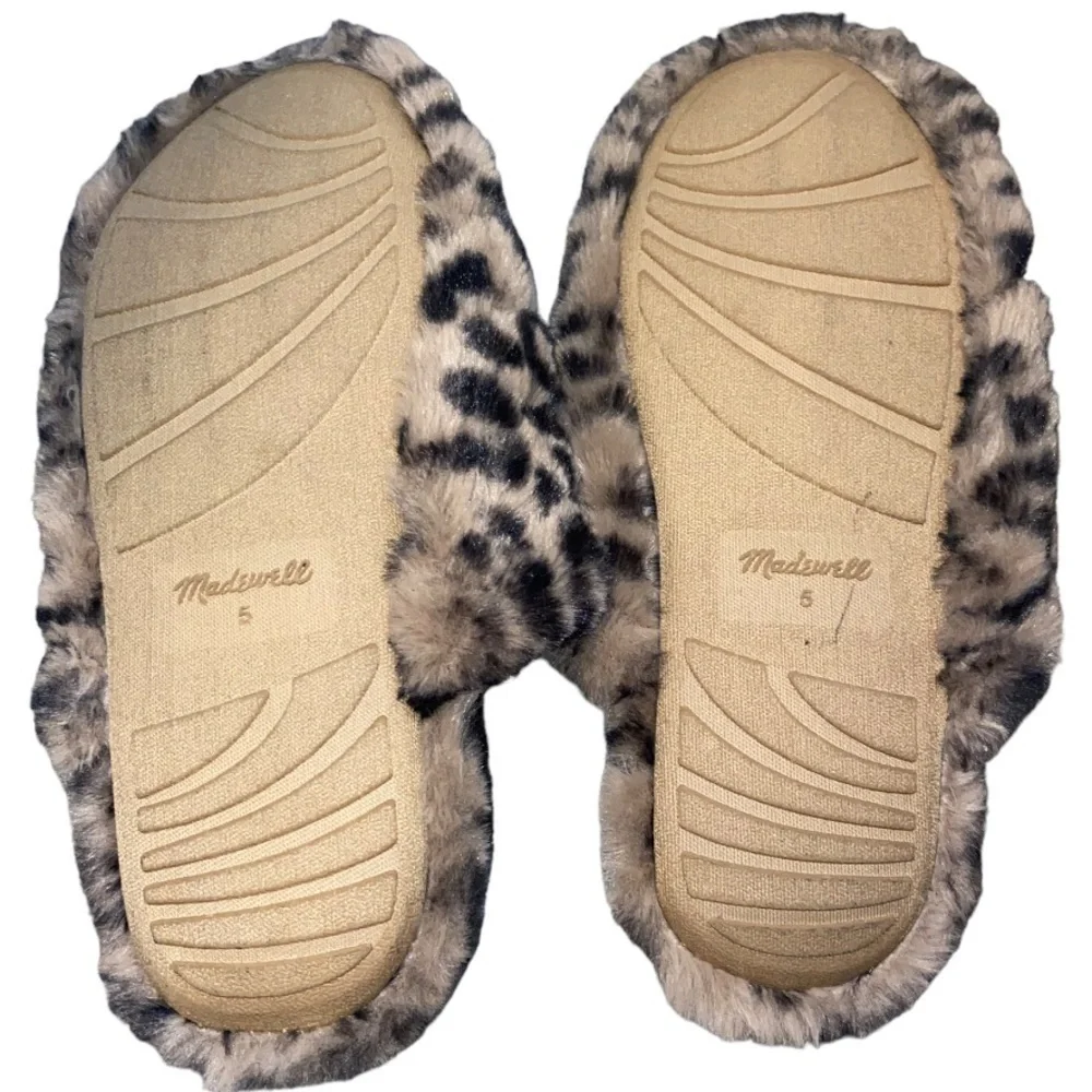 MADEWELL Leopard Cheetah Animal Print Quilted Plush Faux Fur Slippers Size 5 - Picture 10 of 13